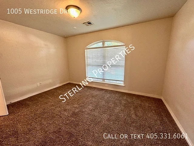1005 Westridge Dr — Photo 17