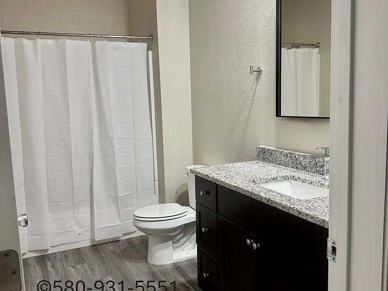 408 W Pine St — Photo 8
