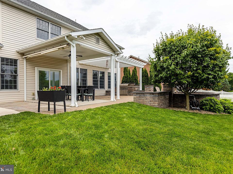 236 Woodvale Dr, Chambersburg, PA 17201 Zillow