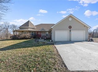 7111 SE Downing Rd, Holt, MO 64048