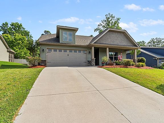 2nd image of 117 Windstone Dr