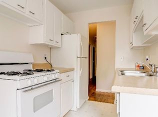 Campus Apartments 700-727 University SE, Minneapolis, MN 55414