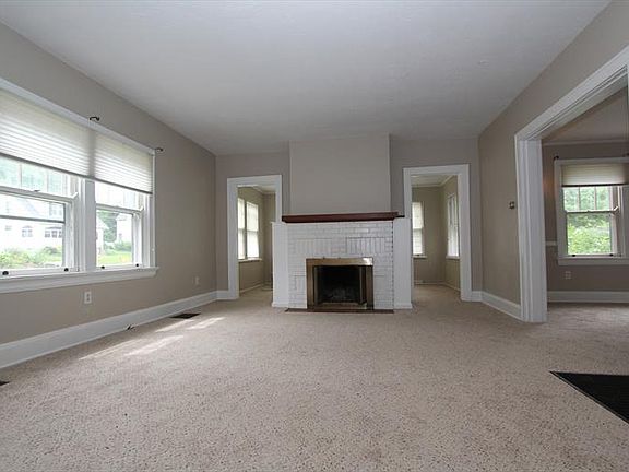 2nd image of 1608 Mears Ave
