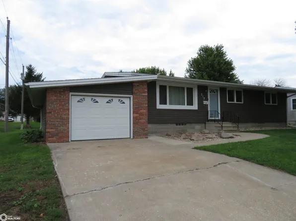 713 3rd St NE, Clarion, IA 50525