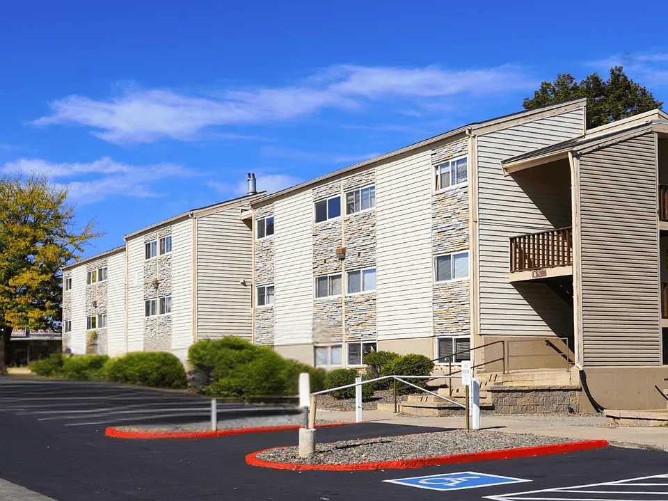 Garden Court Apartments
