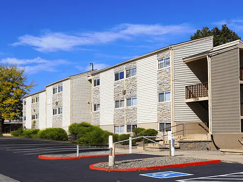 Garden Court Apartments Photo 1