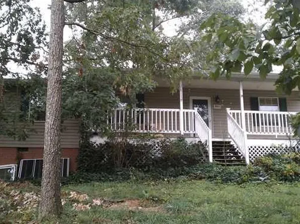 2815 Pine Dr SE, Cleveland, TN 37323