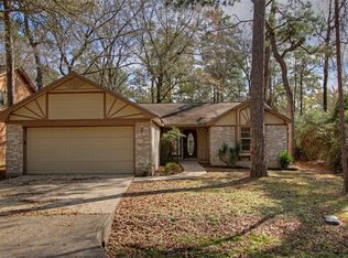 2 W Lance Leaf Rd, Spring, TX 77381