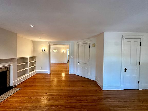 4th image of 510 Lafayette Ave #2