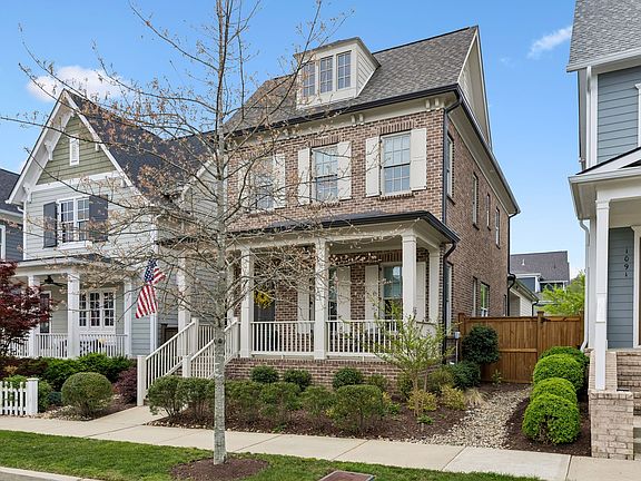 3rd image of 1085 Beckwith St