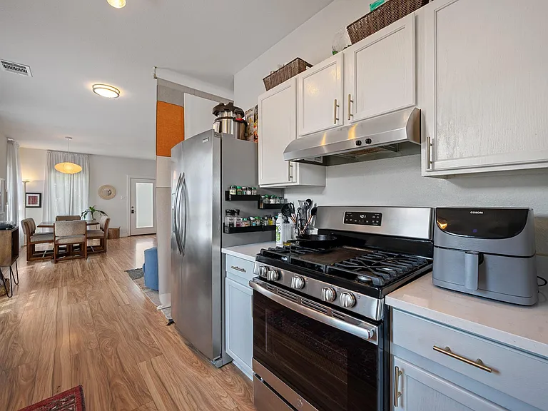 4603 Ribbecke Ave — Photo 13