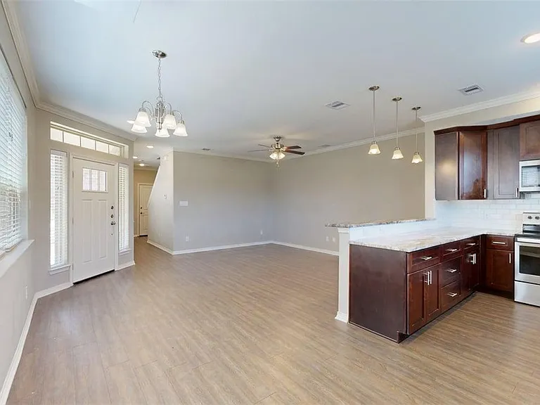 2011 Harvey Mitchell Pkwy S — Photo 6