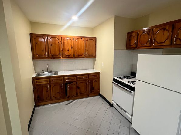 (undisclosed Address)