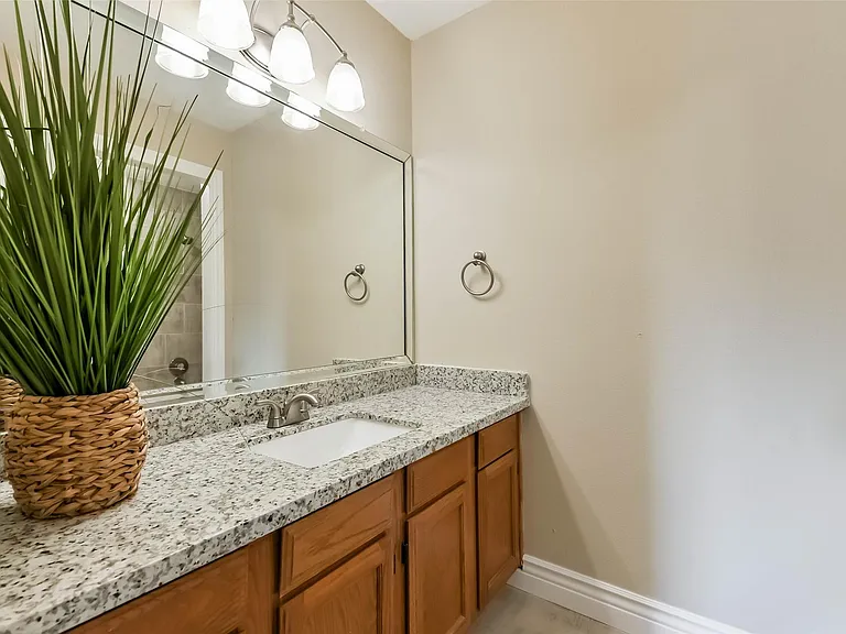 3911 Cherry Forest Dr — Photo 22