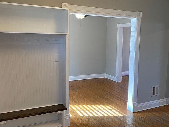 5th image of 5439 Itaska St