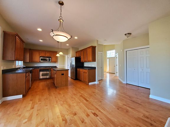 4th image of 825 Wingfoot Dr