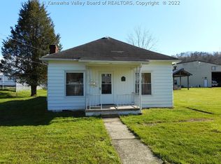 314 N St W, Ripley, WV 25271