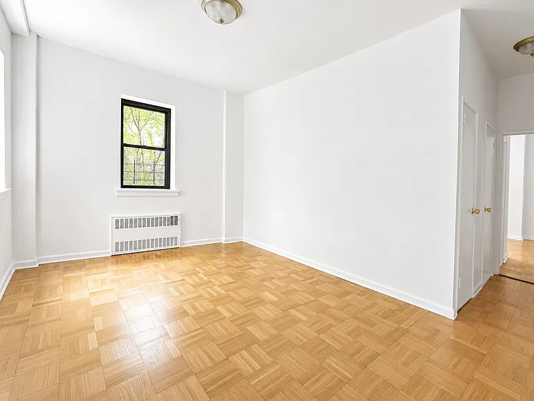 735 Kappock St #1D — Photo 6
