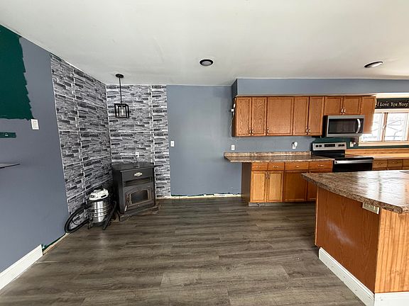 2nd image of 3327 Military Road