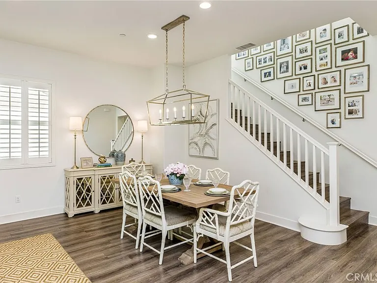 921 Camber Ln — Photo 27