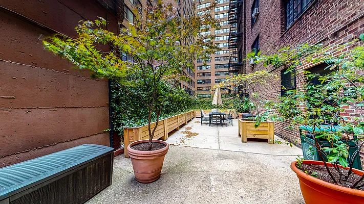 Rented by Serene Powers Real Estate LLC | media 27