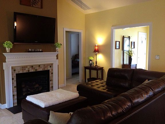 Living Room with gas fireplace