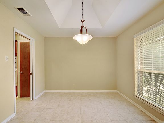 5th image of 2206 BLUEBERRY HILL ST