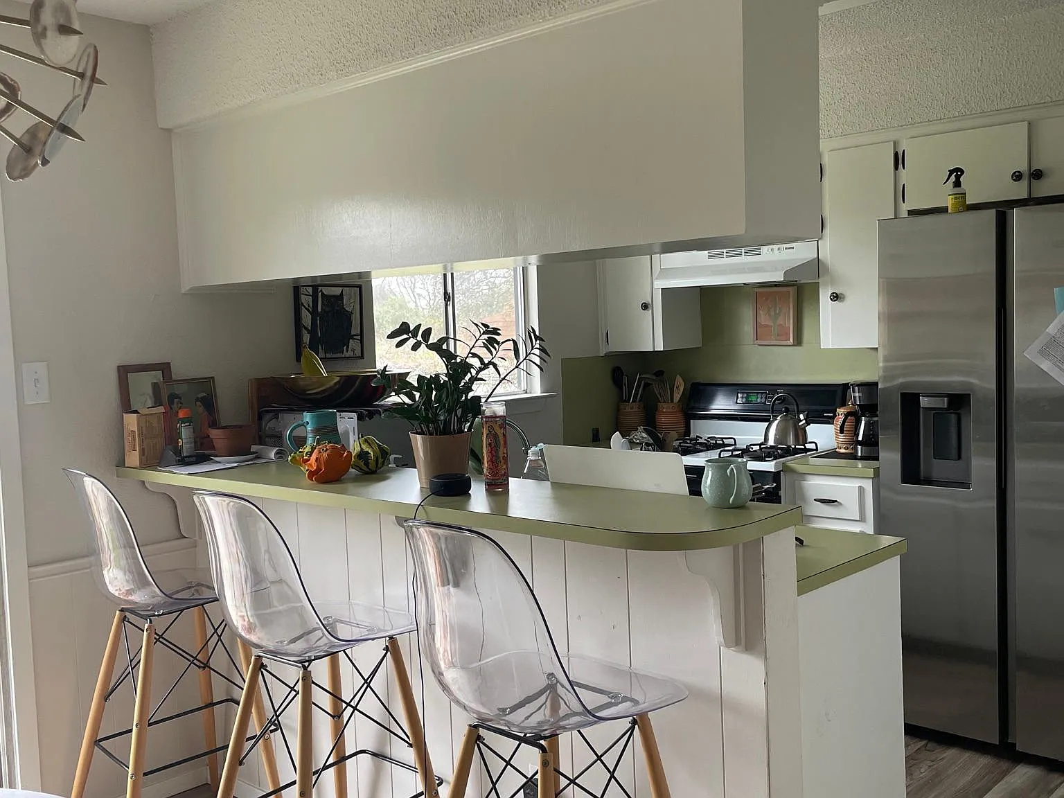 2 bed, 1.5 bath, 936 sqft, $2,400 — Photo 2