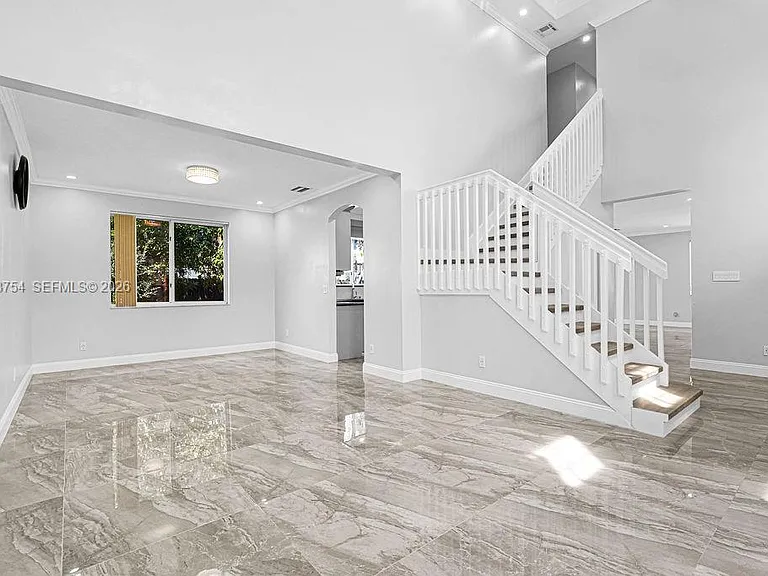 1623 E Harmony Lake Cir — Photo 11