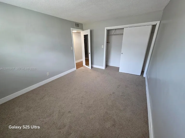 4732 SW 33rd Ave #104 — Photo 11