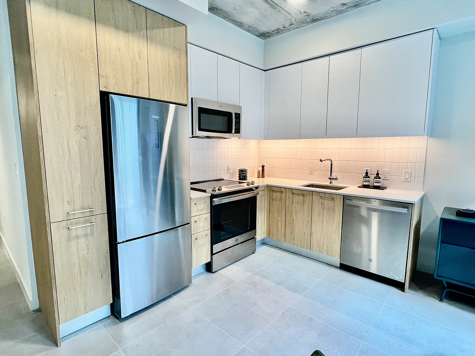 Studio, 600 sqft, $2,150 — Photo 4