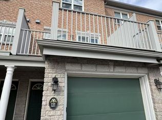 121 Pond Dr, Markham, ON L3T 7V5