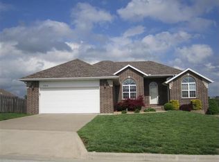 3304 N 30th St, Ozark, MO 65721