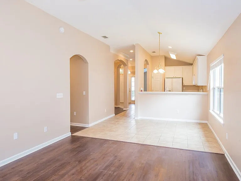 1667 Rustling Dr — Photo 5