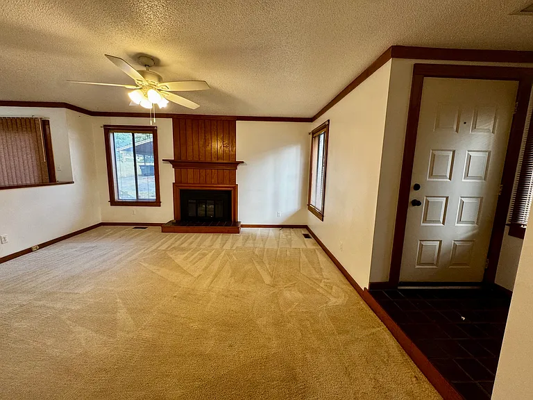 1441 Brookmeade Ct — Photo 8