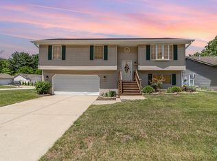 5146 Dolphin Dr, Portage, IN 46368