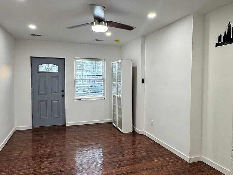 2351 E Allegheny Ave #1 — Photo 3