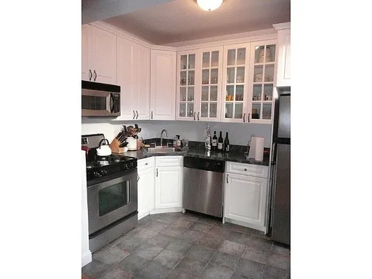 Rented by Brooklyn Heights Real Estate Inc | media 5