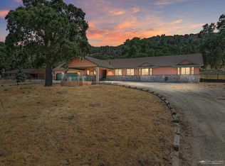 27600 Cumberland Rd, Tehachapi, CA 93561
