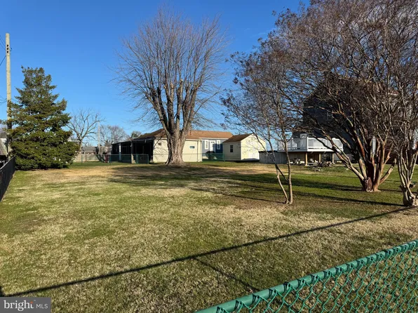 9104 Avenue C, Sparrows Pt, MD 21219