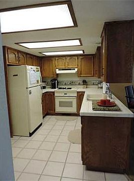 4th image of 2965 Millice Ave