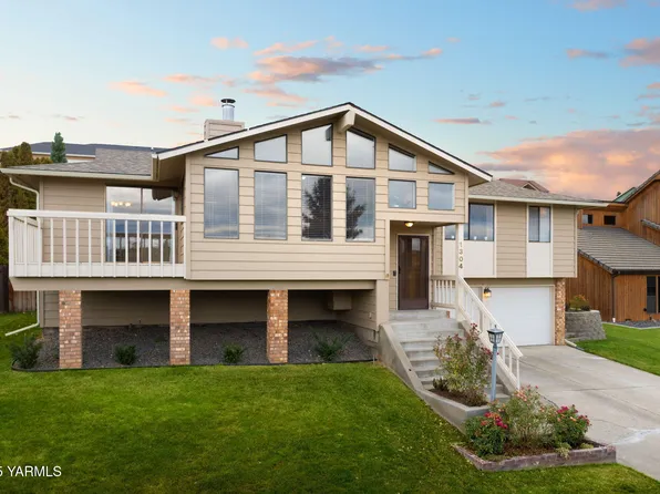 1304 Cedar Ln, Selah, WA 98942