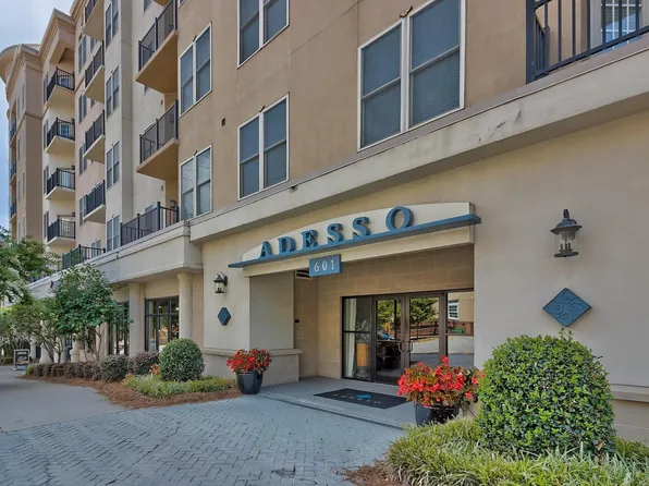 601 Main St APT 501, Columbia, SC 29201