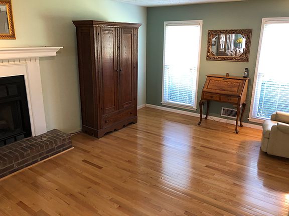 3rd image of 2750 Broxton Mill Ct