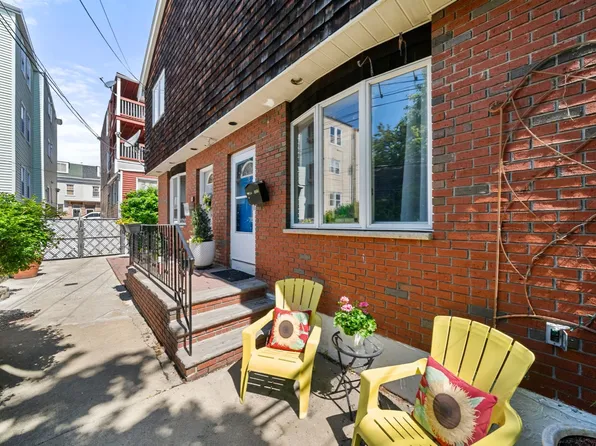 3 London Ct, East Boston, MA 02128