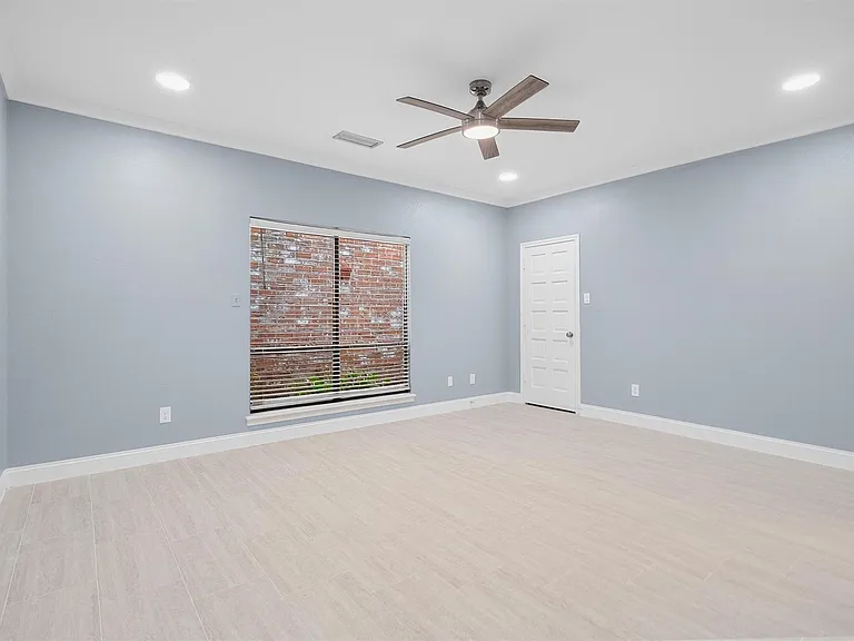 1032 Townplace St — Photo 21