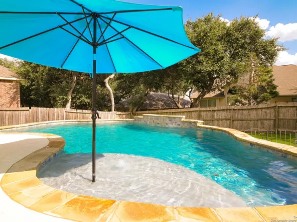 8918 Cordes, Helotes, TX 78023