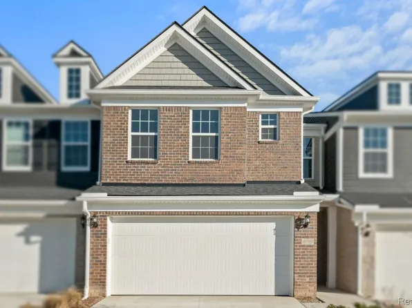 4052 Nottingham Cir, Clarkston, MI 48346