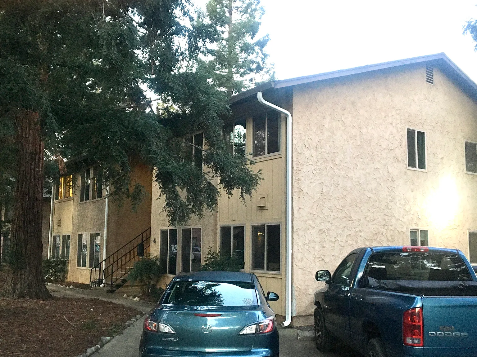 2 bed, 930 sqft, $1,195 — Photo 1
