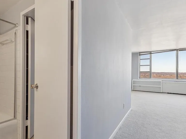 4600 Duke St #1607 — Photo 1